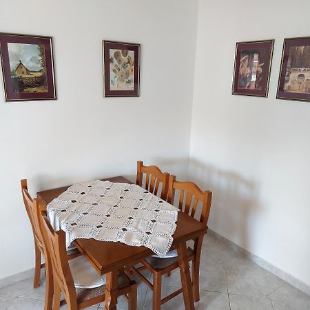 Apartmani Slavulj 파자나 외부 사진