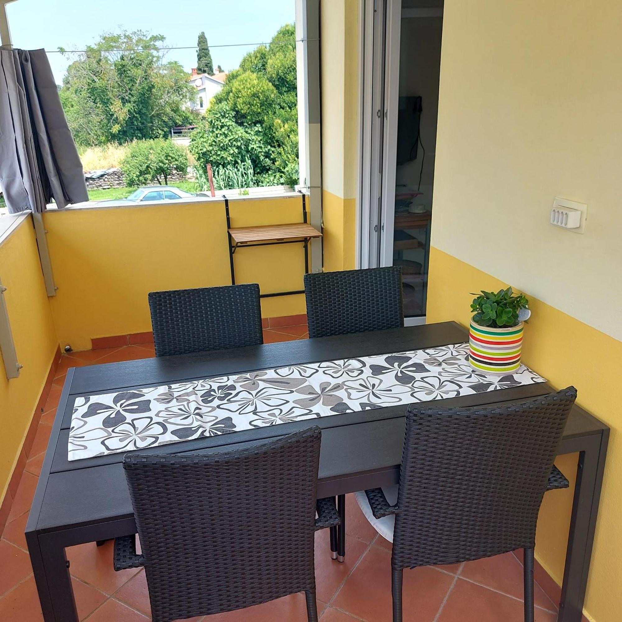Apartmani Slavulj 파자나 외부 사진
